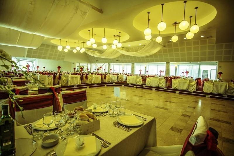 Hotel Star ピテシュティ エクステリア 写真